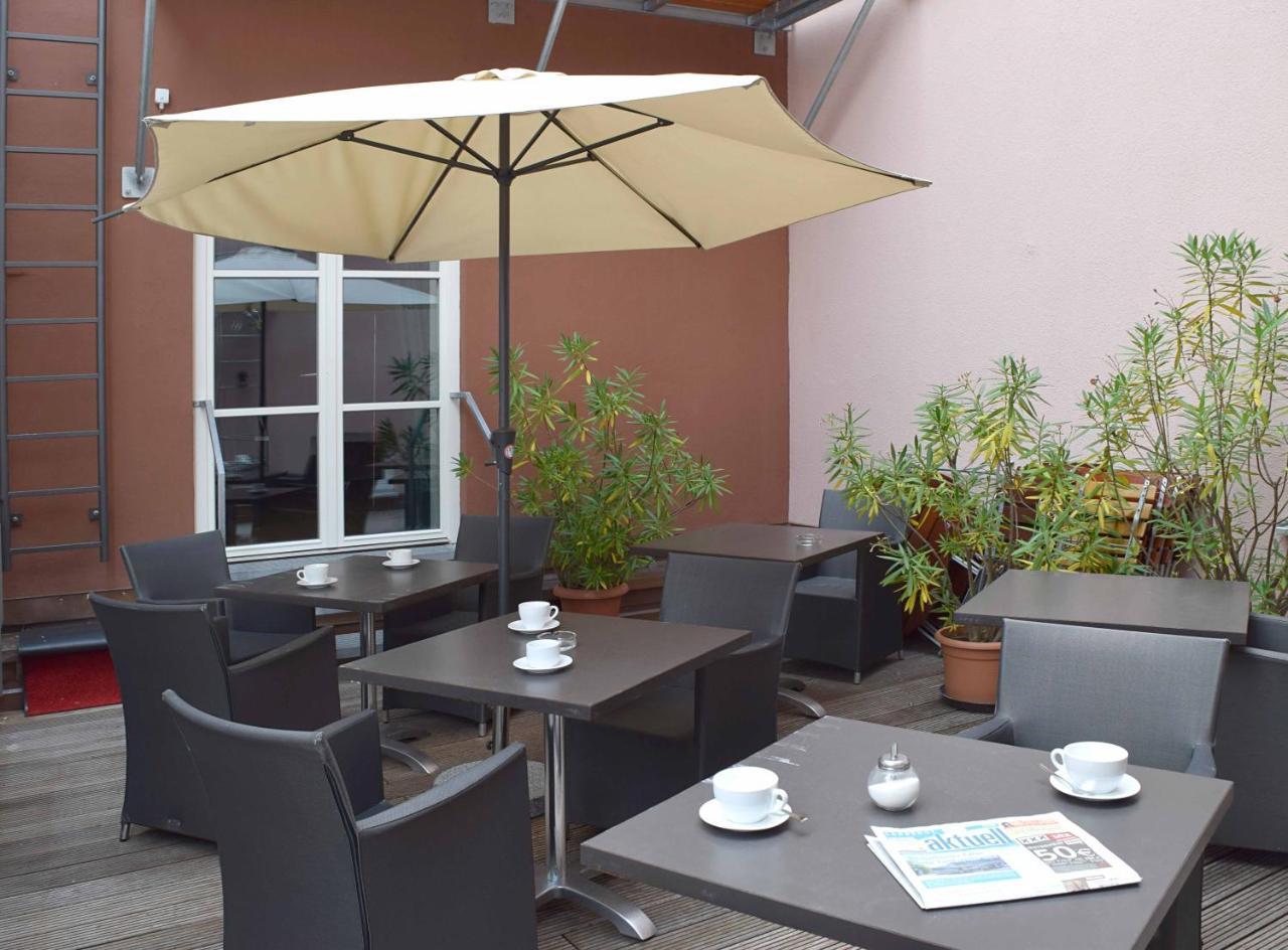 Hotel Freischuetz Ландсхут Екстериор снимка